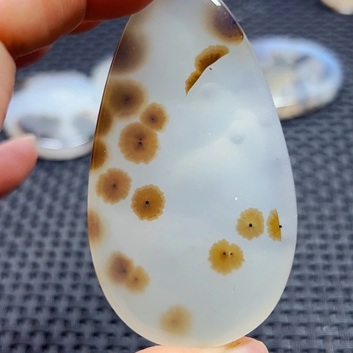 未镶嵌玛瑙/玉髓珠宝半成品