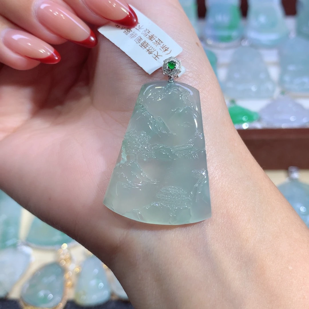 吊坠(不含链)18K金镶嵌翡翠