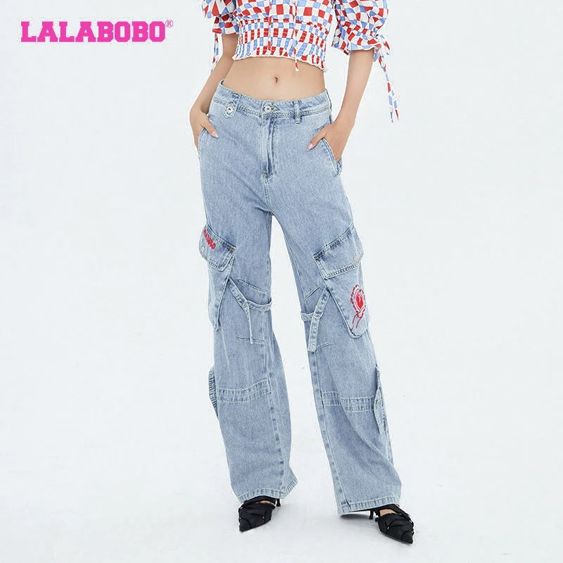 LALA女团系列23年新款多口袋红色桃心刺绣牛仔裤LBCC-WXZC16