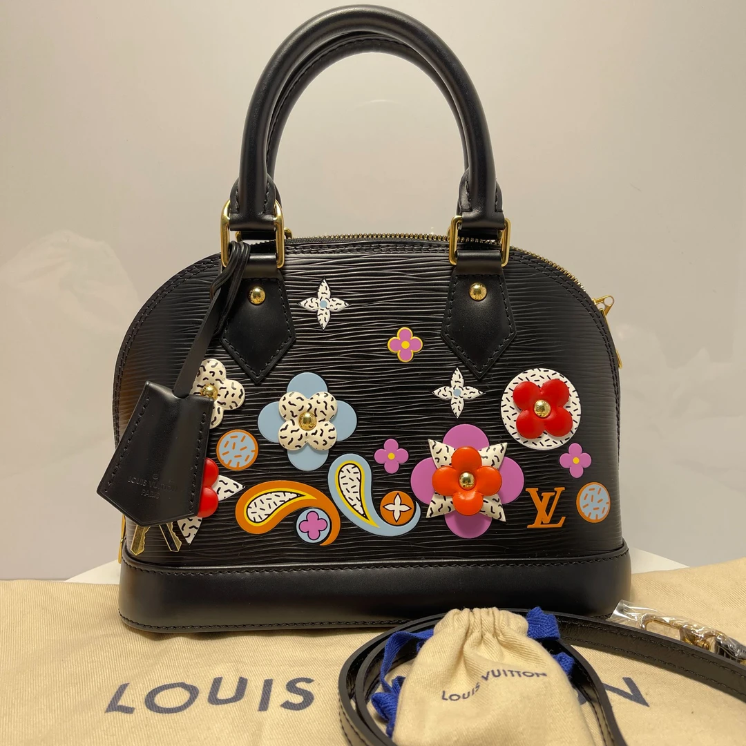 99新 LouisVuitton/路易威登 限量款黑色水波纹贝壳bb/斜挎包