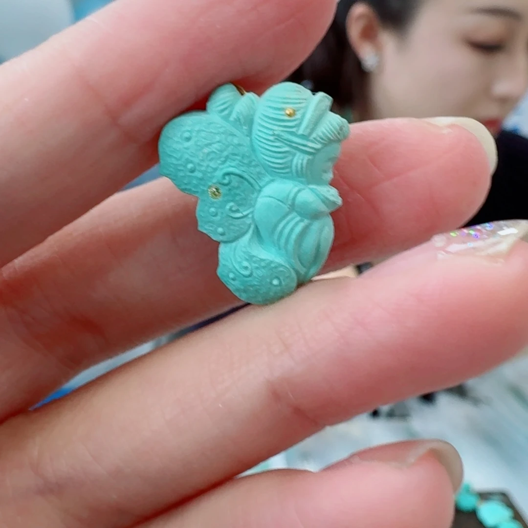 未镶嵌绿松石珠宝奇石