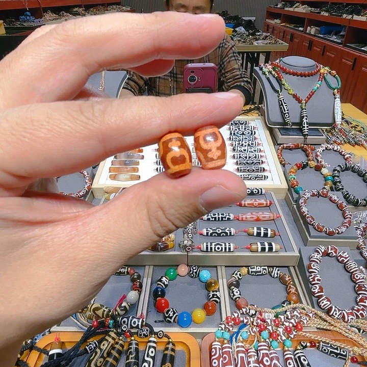 未镶嵌玛瑙/玉髓珠宝奇石