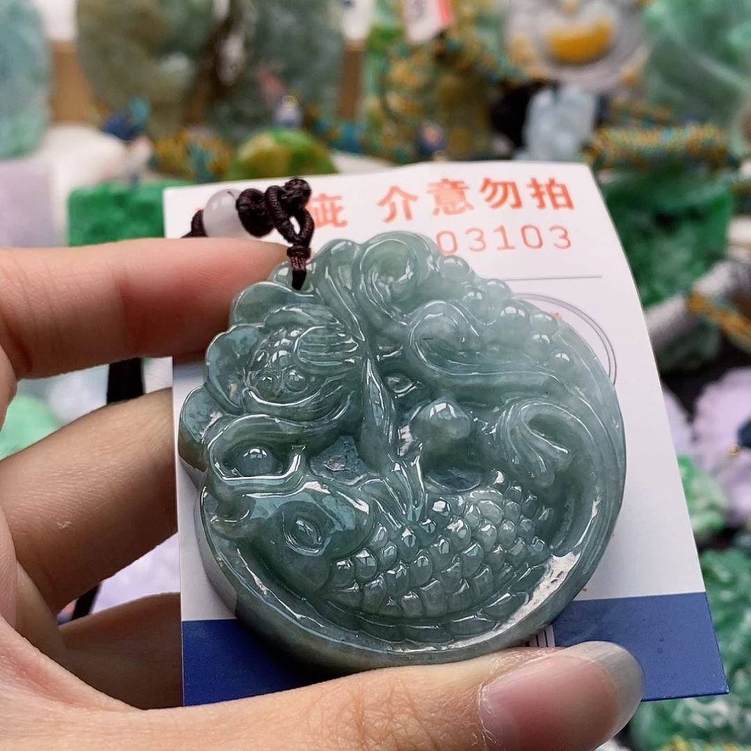 吊坠(不含链)未镶嵌翡翠