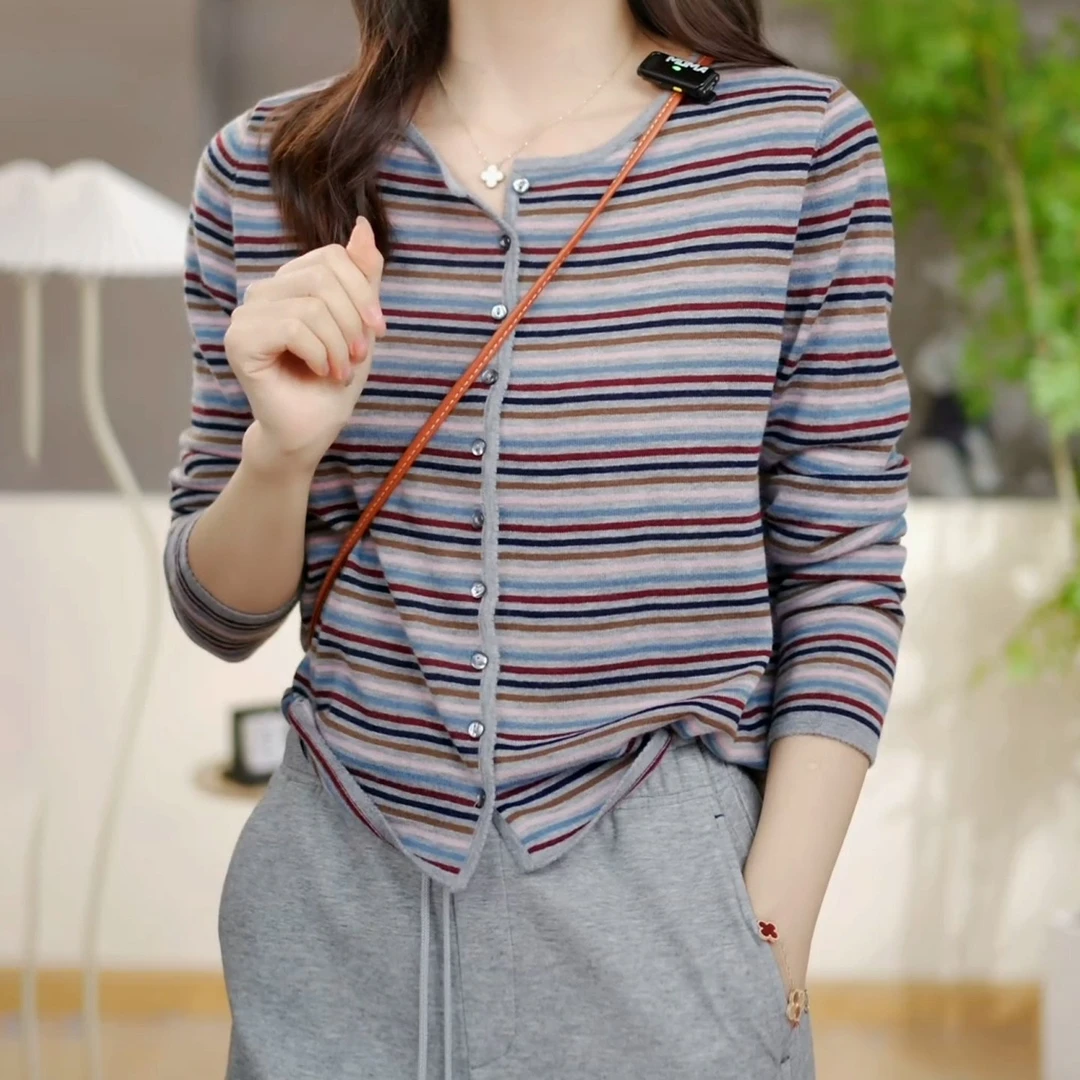 网红爆款条纹长袖t恤女早秋款复古圆领针织衫慵懒风亲肤柔软毛衣