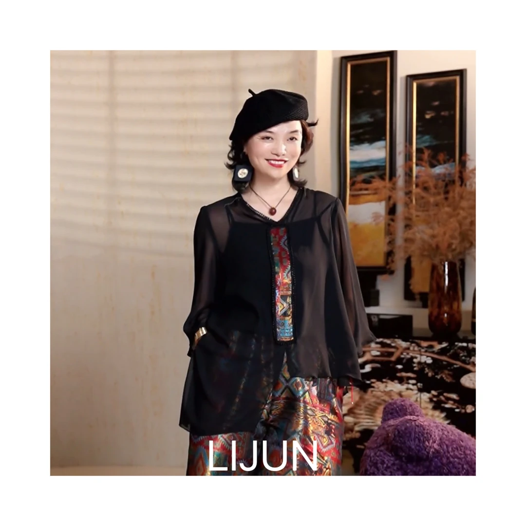 篱君【敦煌】复古民族风中式上衣气质黑色国风V领不规则下摆打底衫