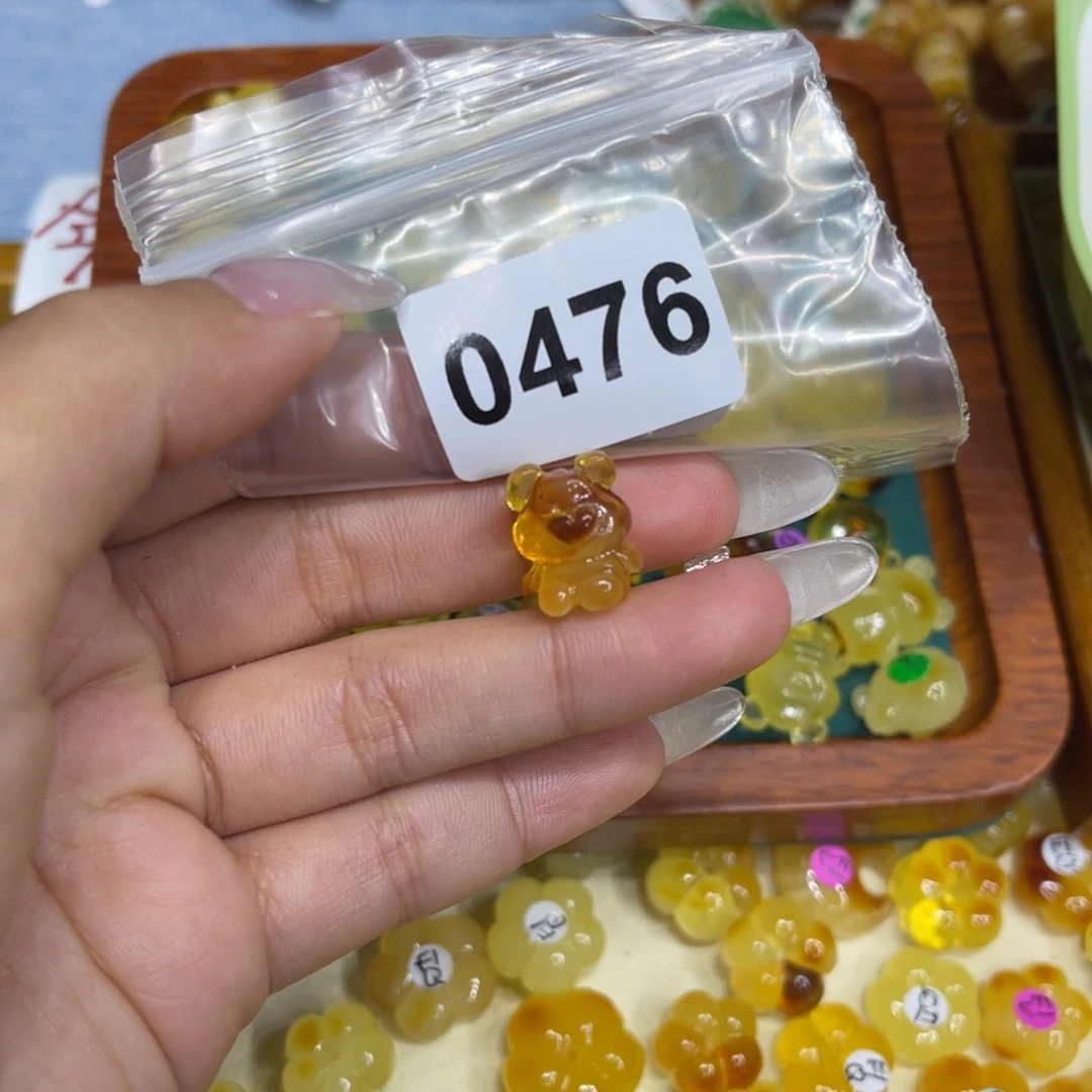 琥珀珠宝奇石未镶嵌