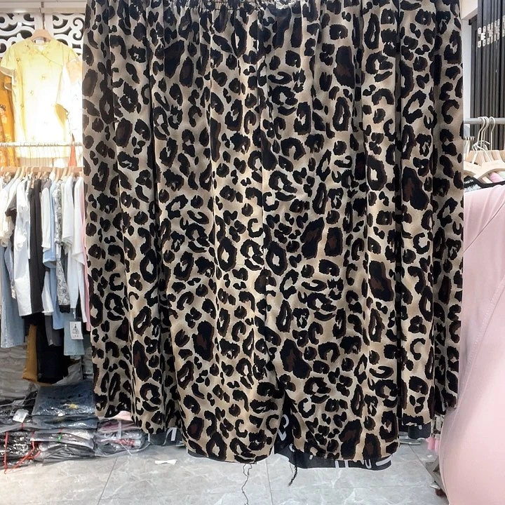 常规冰丝。大码，安全裤。