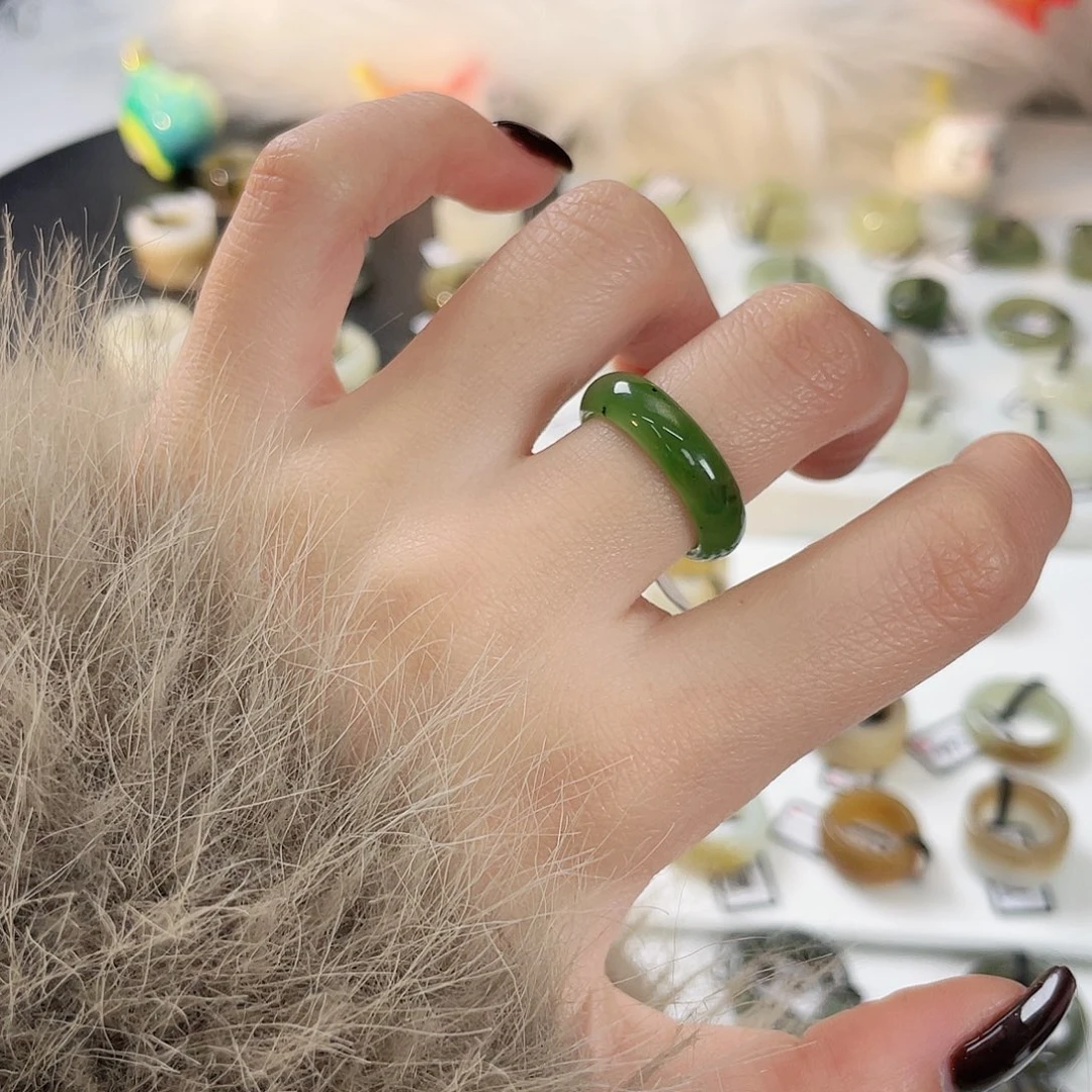 和田玉未镶嵌戒指c95碧玉乌兰海泥鳅背17.2