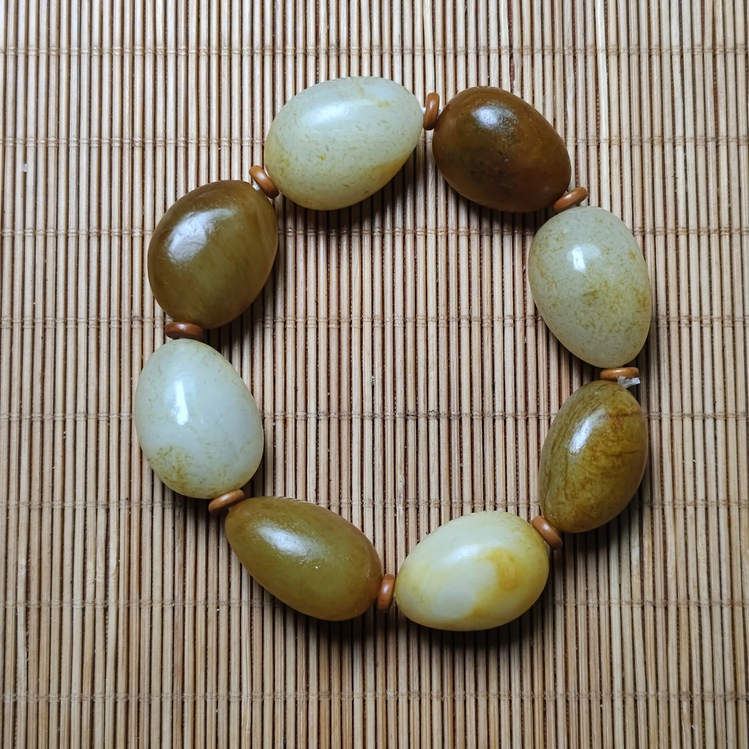 新疆和田玉手串95克