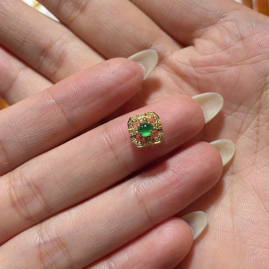 翡翠18K金镶嵌吊坠(不含链)