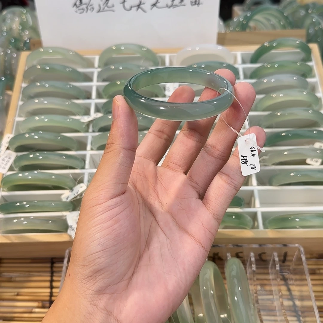 玛瑙/玉髓未镶嵌手镯圈口56.4