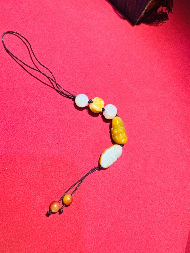 新疆和田玉小配饰