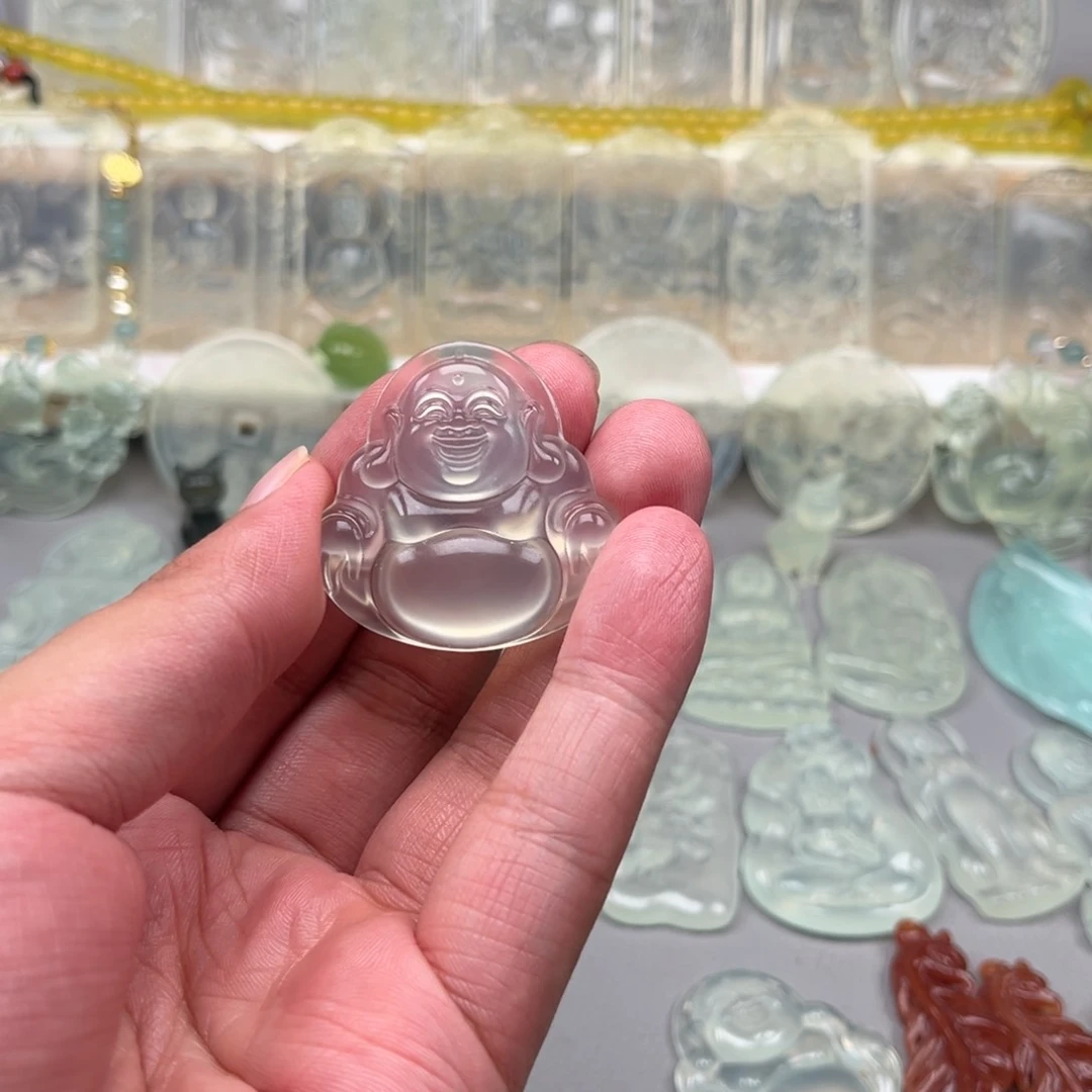 未镶嵌蛇纹石玉颈饰花**谢