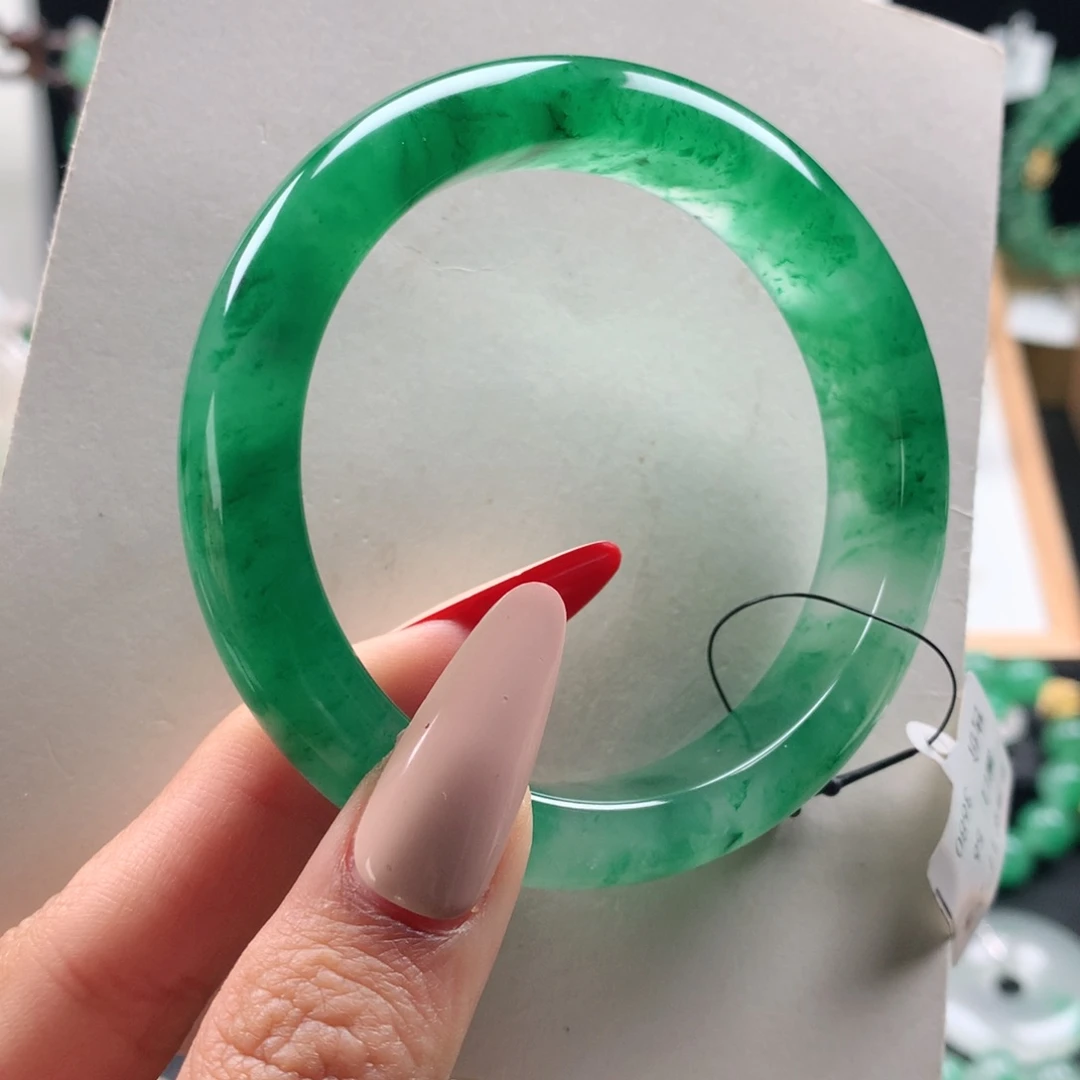 石英质玉未镶嵌手镯