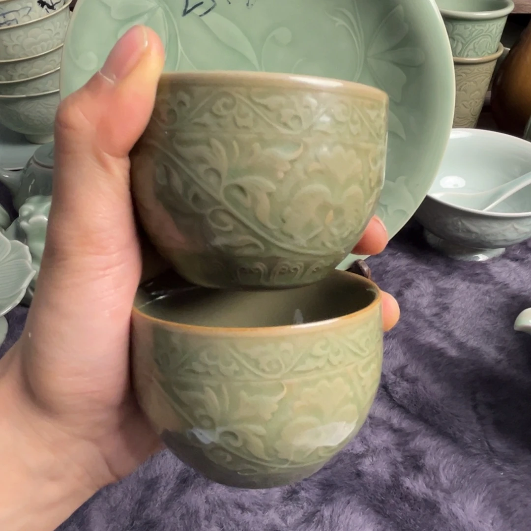 瓷微瑕黑泥缸杯两只