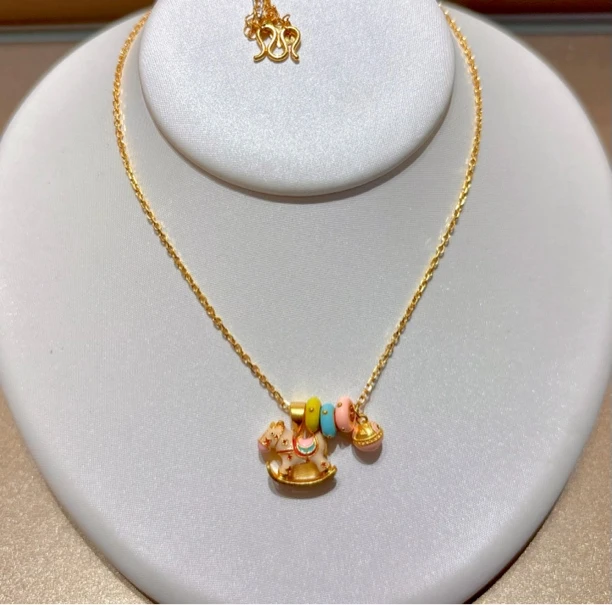 1A足金带彩小马套链8.98g
