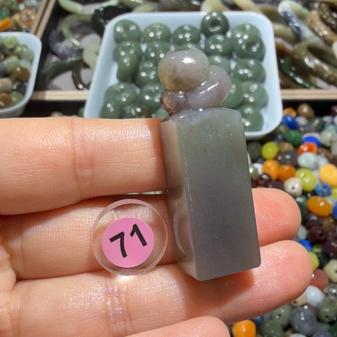 和田玉未镶嵌珠宝奇石