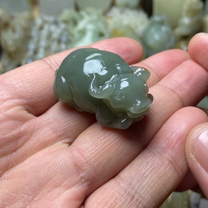 和田玉未镶嵌挂件