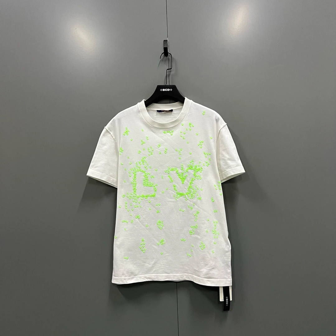 95新 LouisVuitton/路易威登 lv 小V刺绣短袖 L码/95新