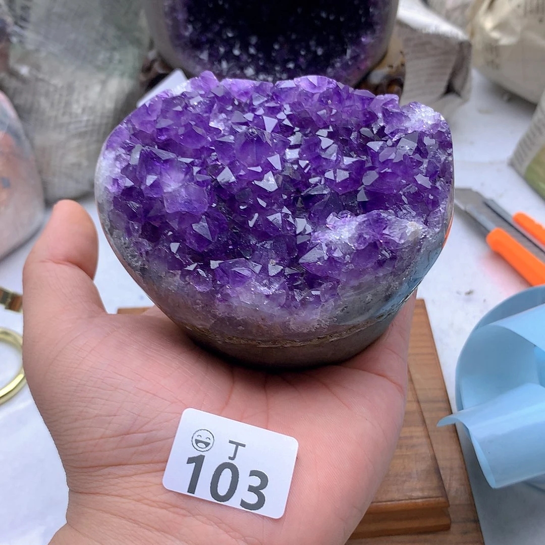 未镶嵌水晶大型摆件（非配饰）