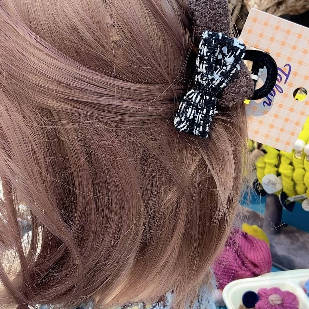 布艺铁合金半抓蝴蝶结