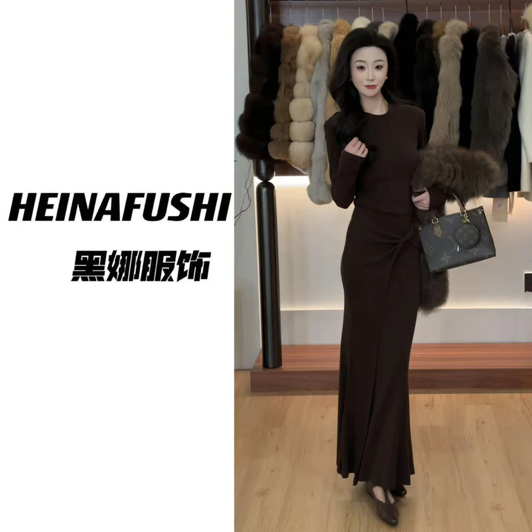 HEINA【扭结裙风】韩版扭结圆领长袖垂感半裙套装2529