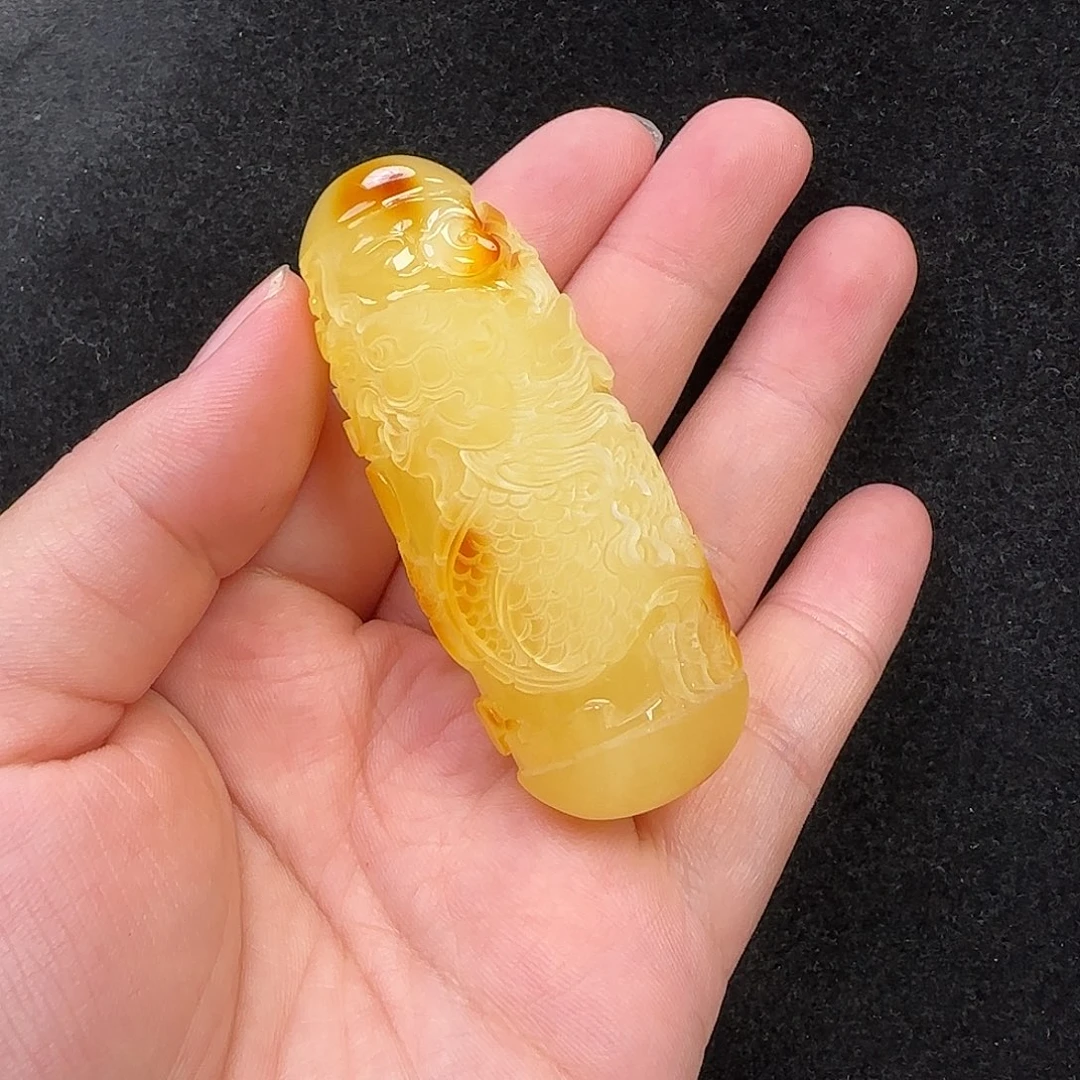 蜜蜡未镶嵌珠宝奇石