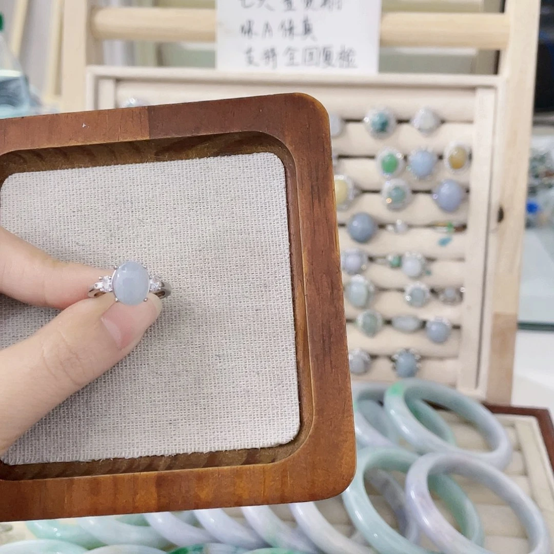 颈饰未镶嵌翡翠天然翡翠Ａ货