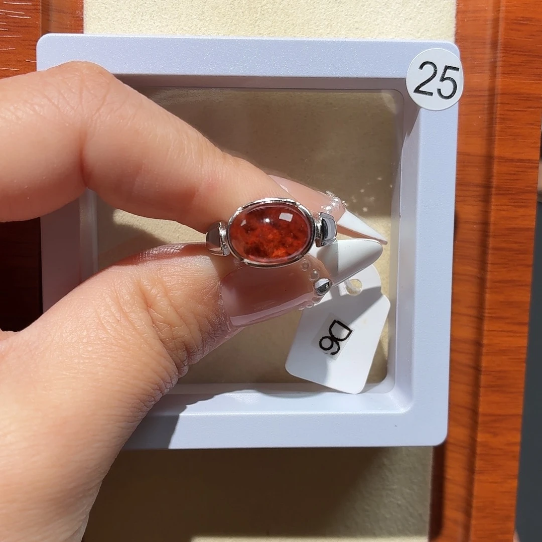 蟑***-水晶银S925镶嵌戒指