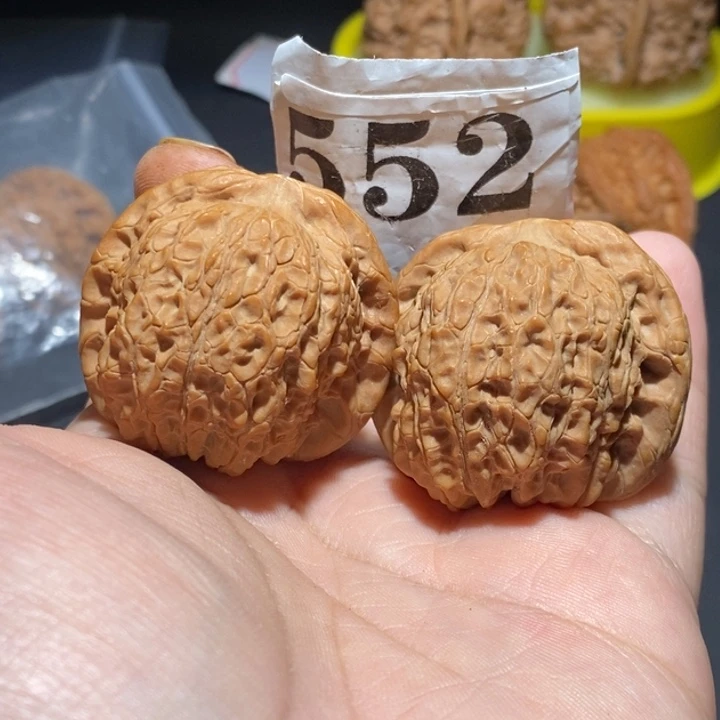 吊坠文玩核桃血麒麟