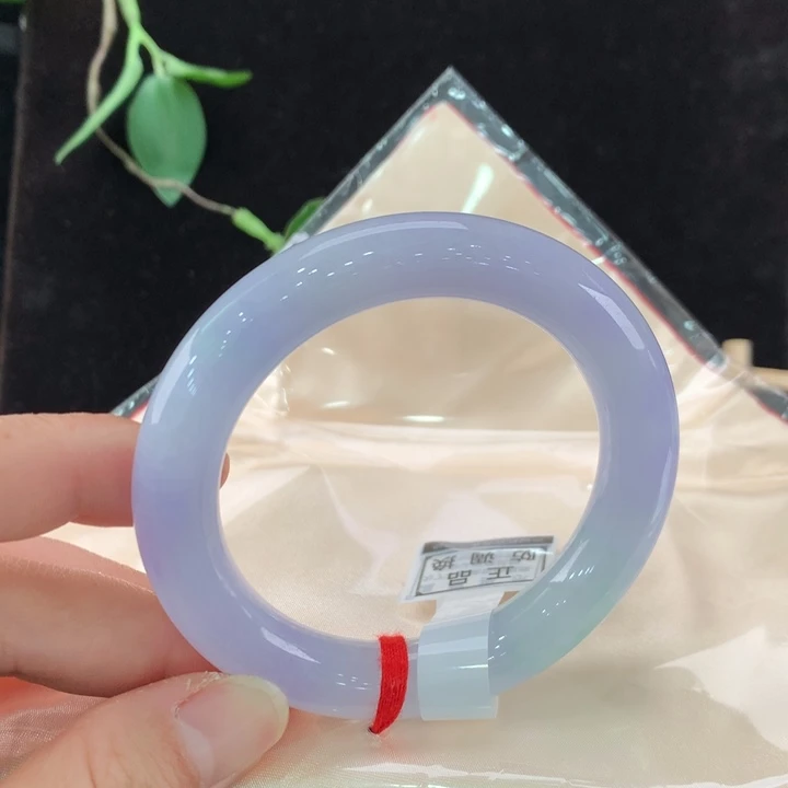 翡翠手镯未镶嵌111/0150