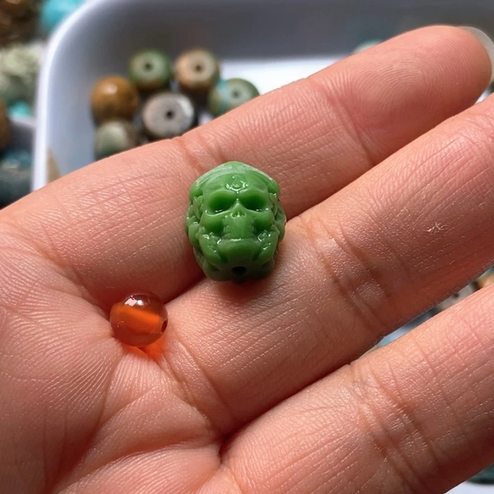 南红玛瑙未镶嵌颈饰