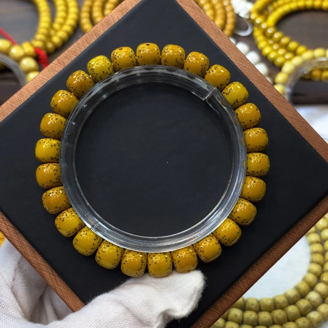 星月菩提吊坠8.7x7.7通体