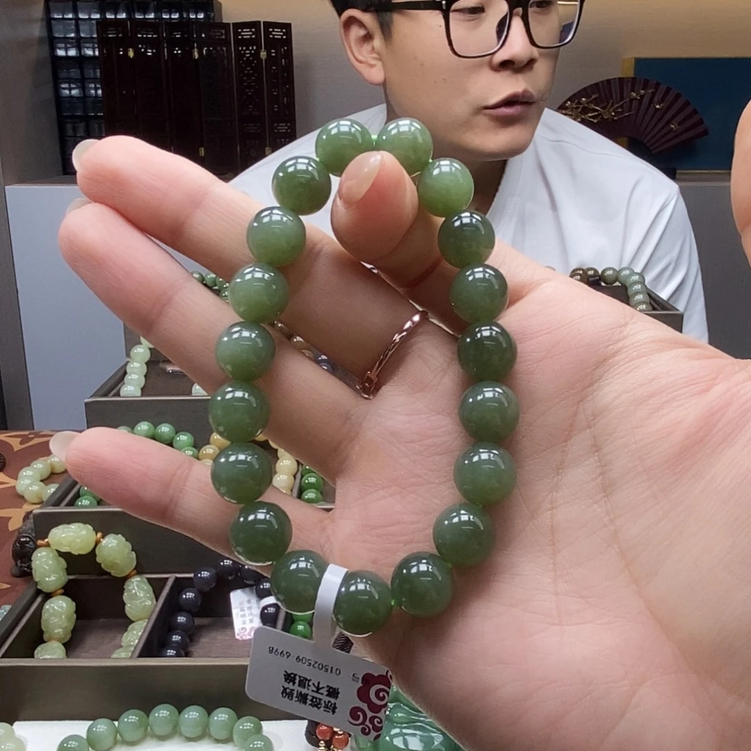 和田玉未镶嵌手串10碧玉