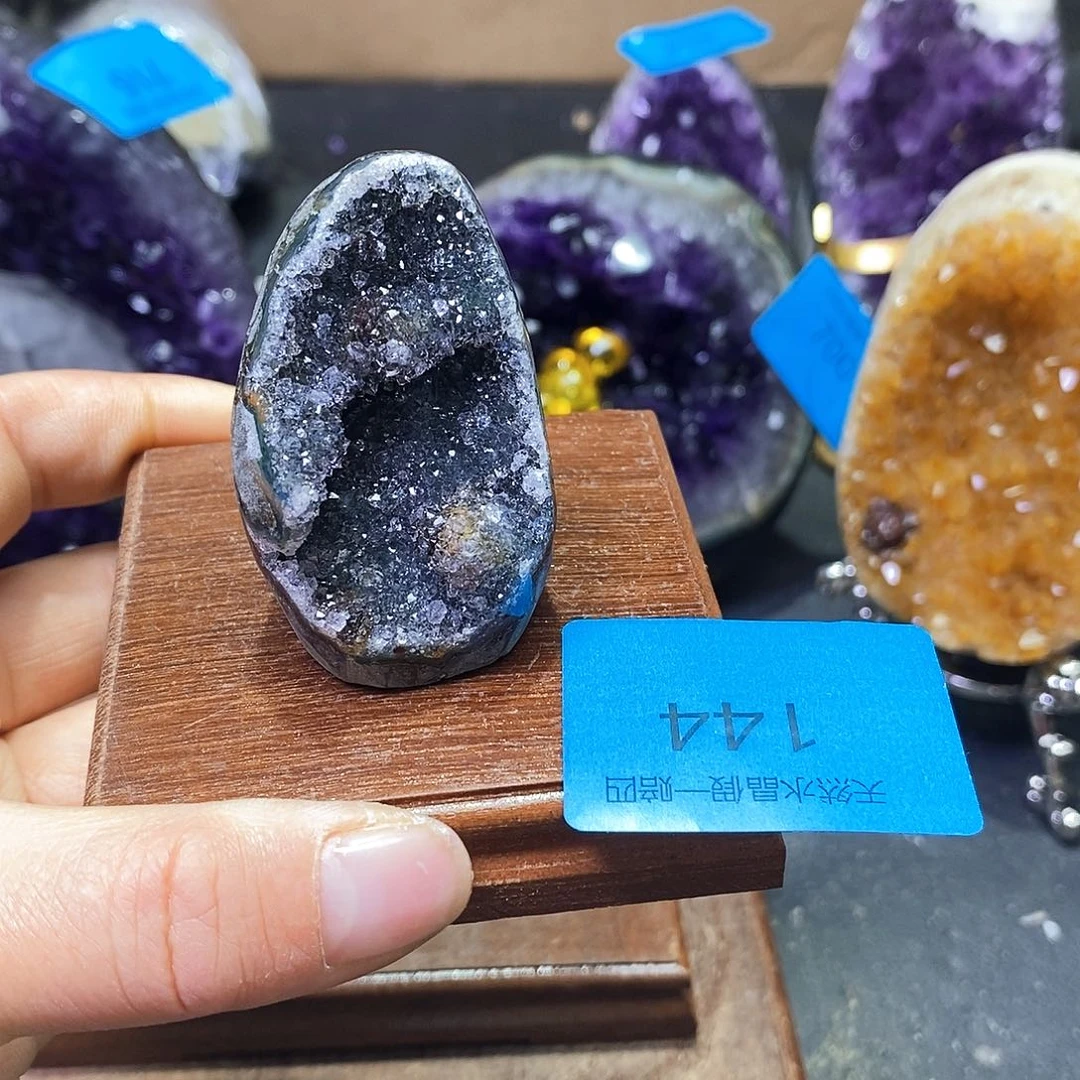 水晶大型摆件（非配饰）未镶嵌