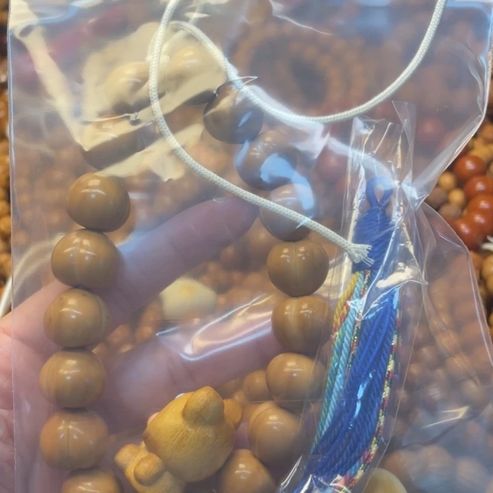 向****猴头微暇屁桃手持➕配饰