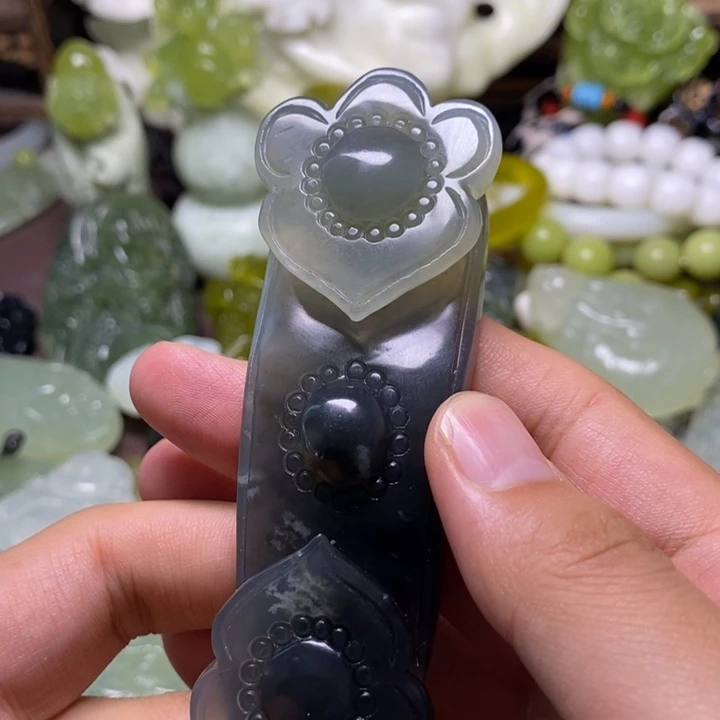 岫玉未镶嵌岫玉颈饰
