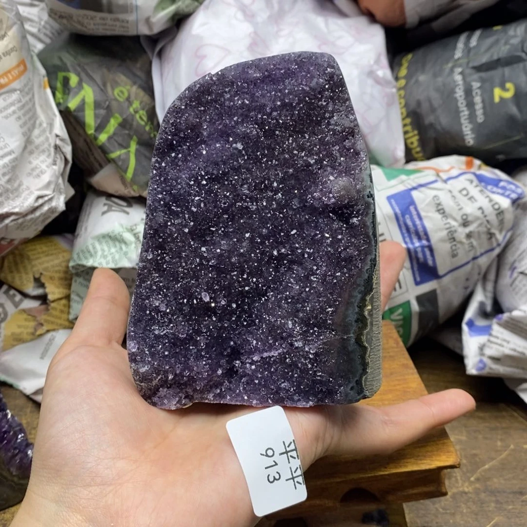 紫晶乌拉圭未镶嵌