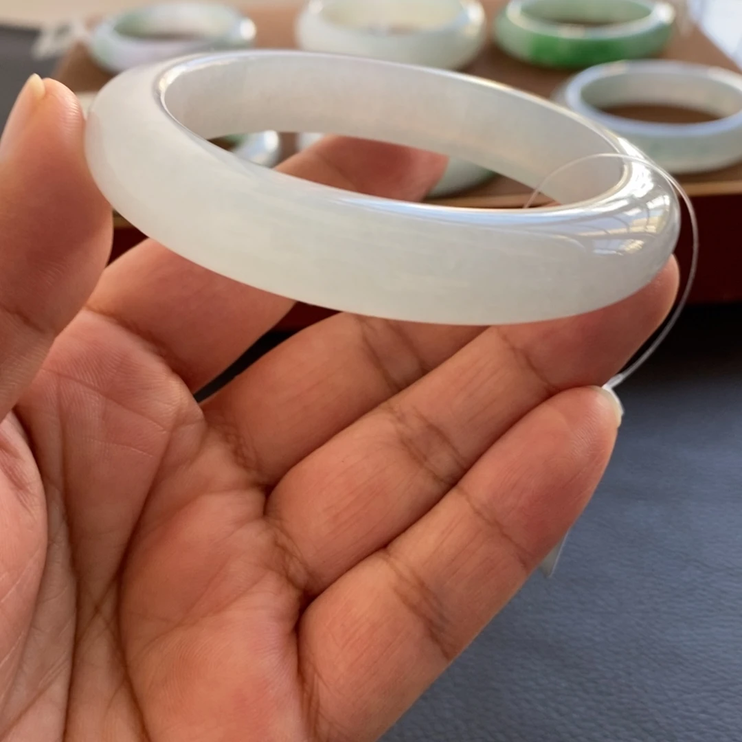 翡翠未镶嵌手镯天然翡翠手镯