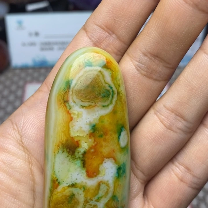 牛***虎未镶嵌原石玛瑙/玉髓