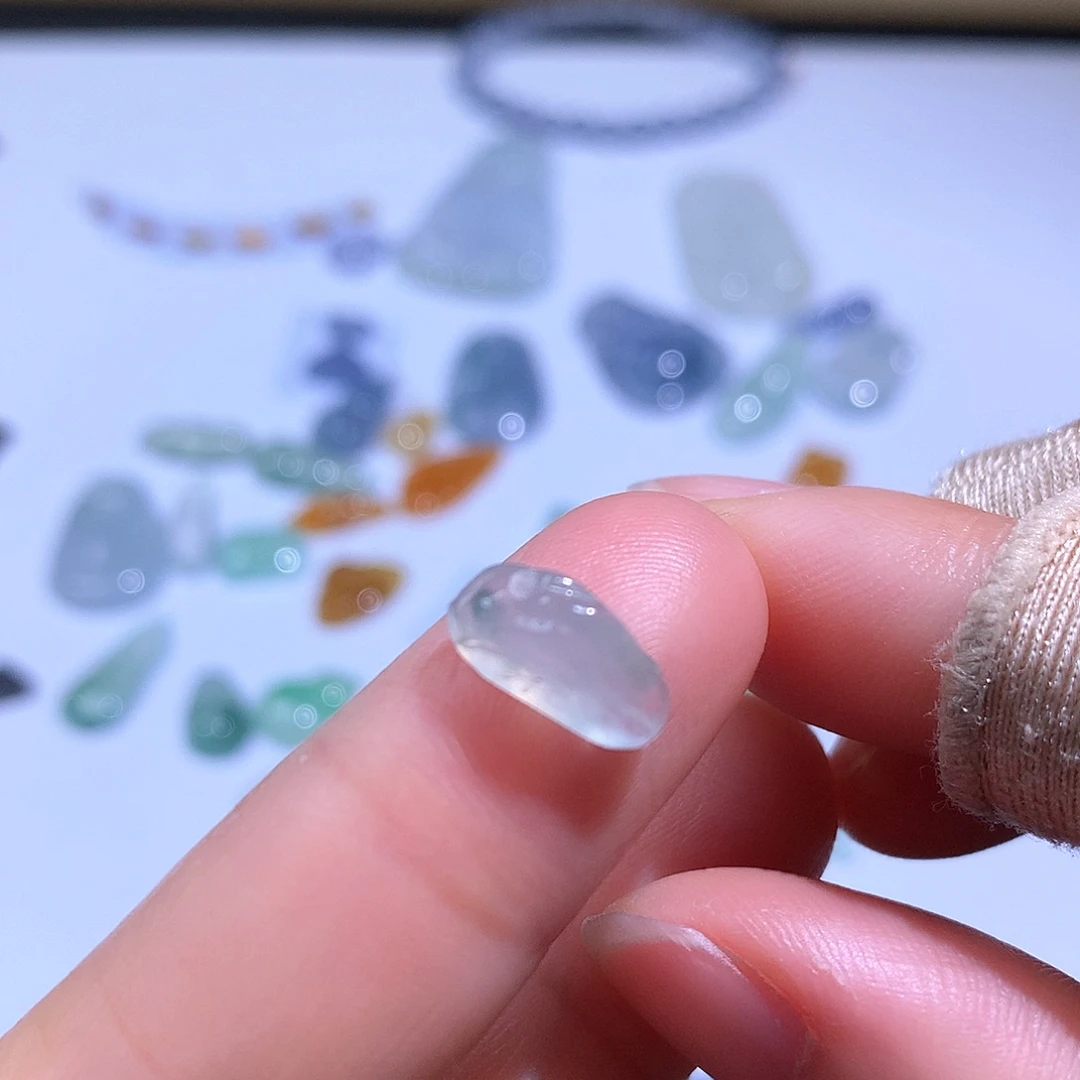 翡翠颈饰未镶嵌山