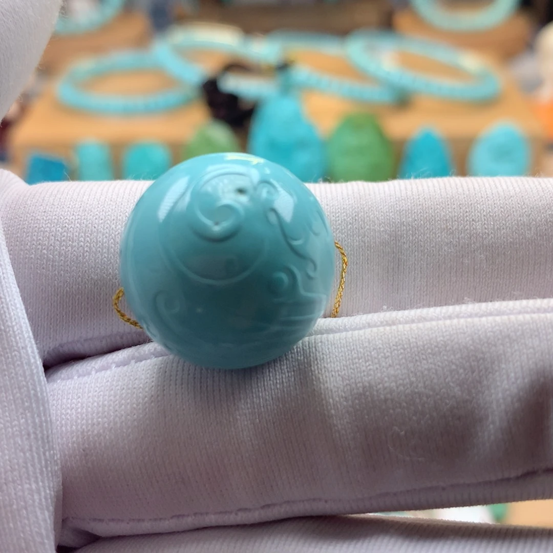 绿松石未镶嵌珠宝奇石