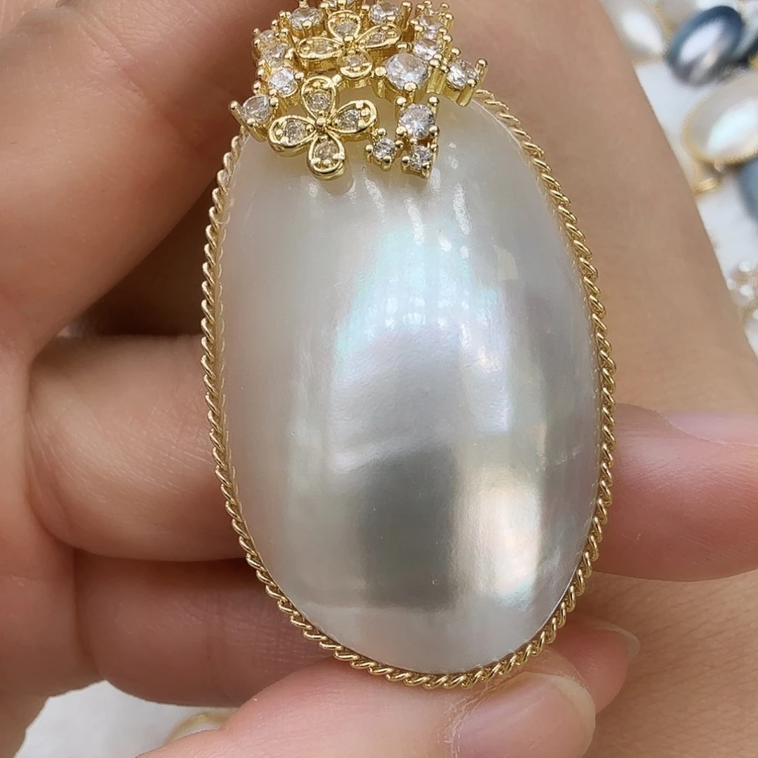 拼合珍珠（马贝珠）颈饰未镶嵌