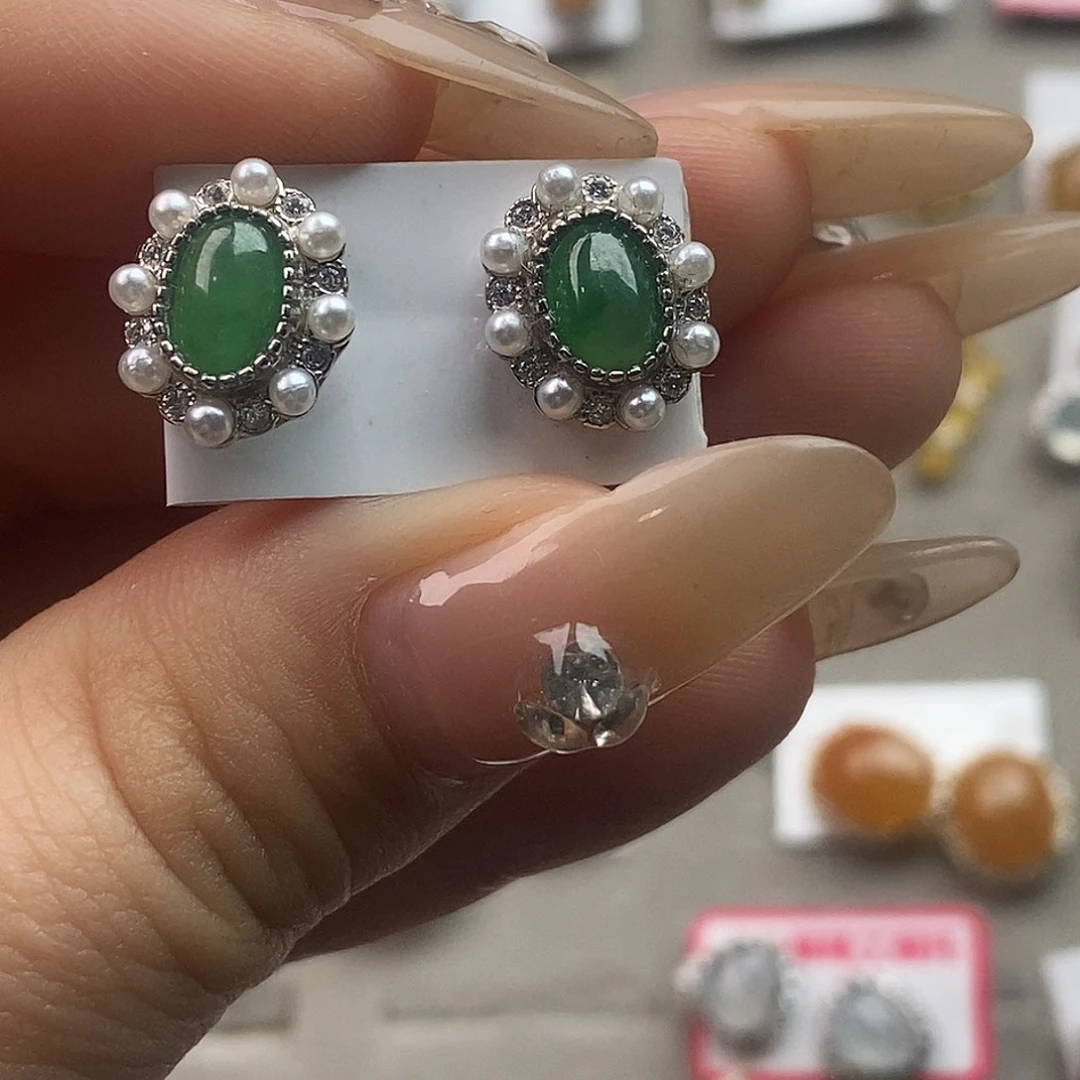 翡翠未镶嵌戒指翡翠