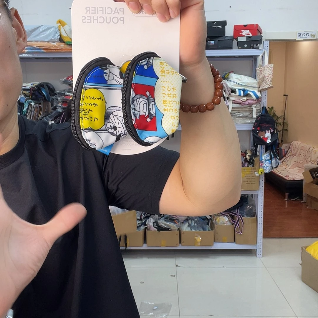 PU化妆包等产品和产品