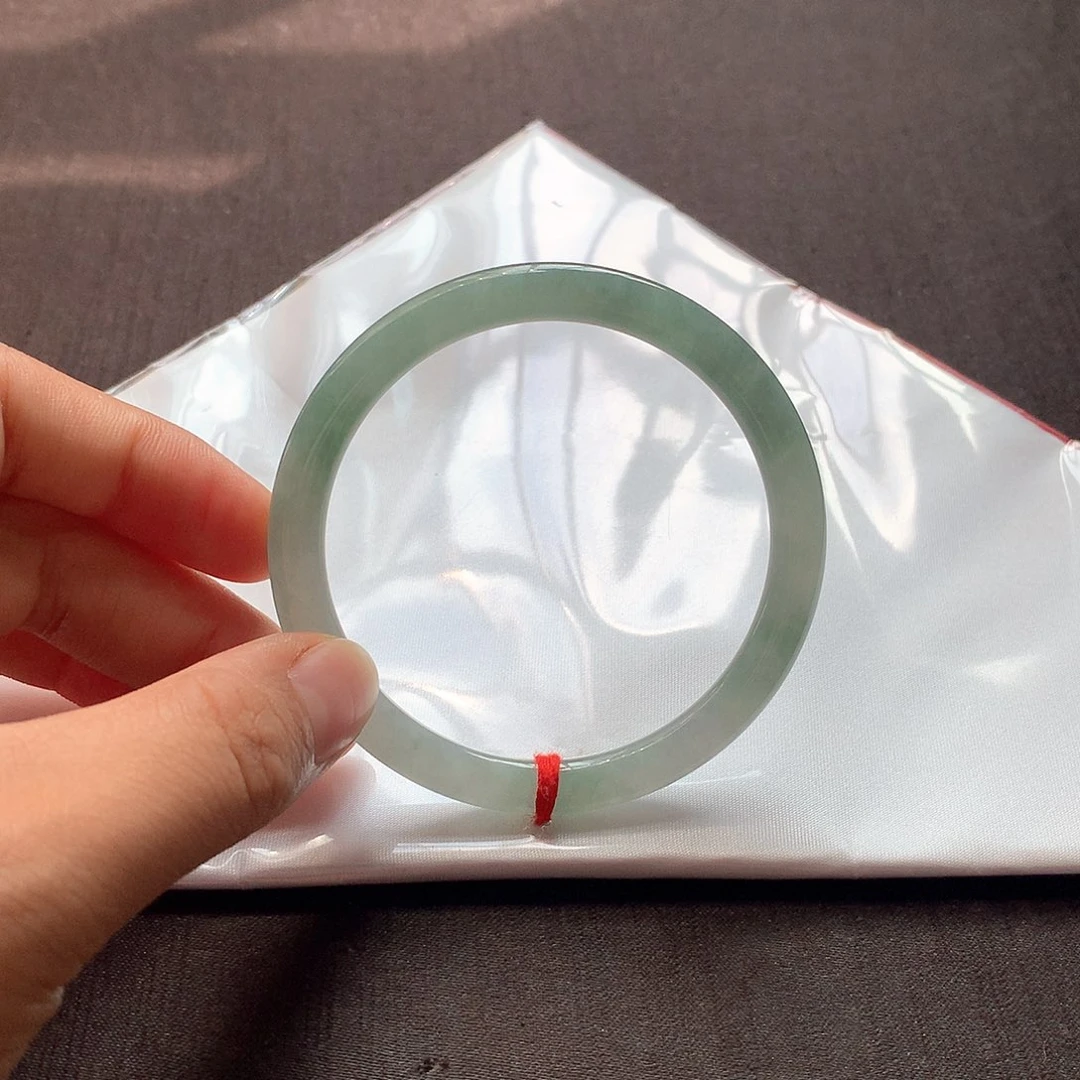 翡翠未镶嵌手镯55圆条完美