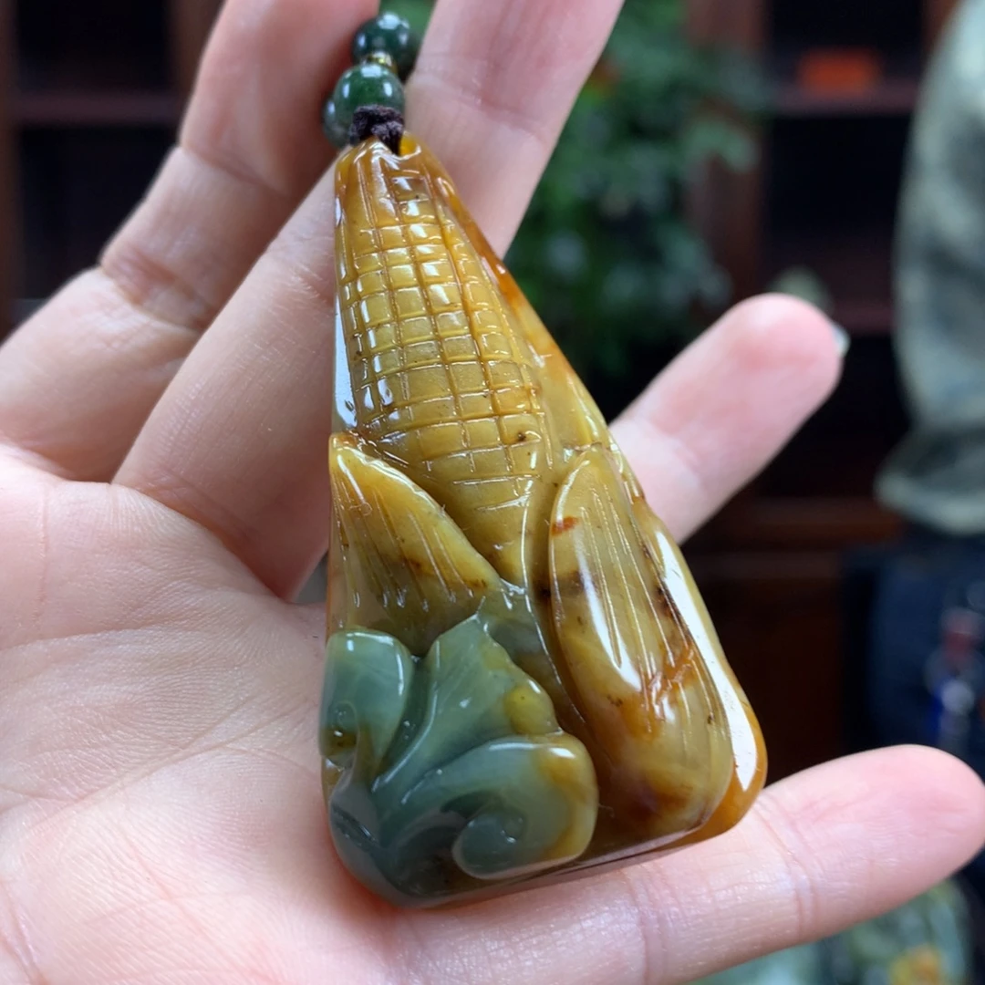 未镶嵌蛇纹石玉颈饰
