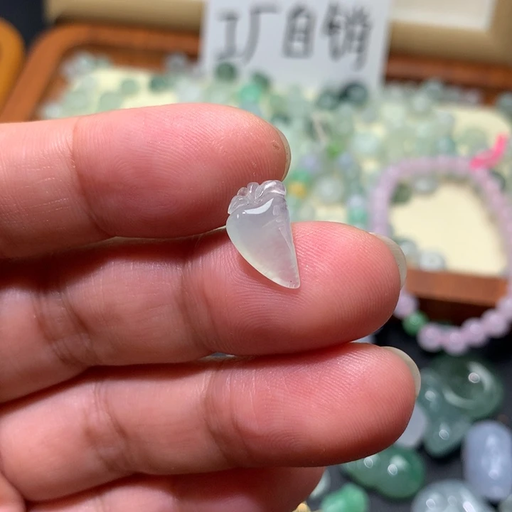 颈饰未镶嵌翡翠天然A货翡翠
