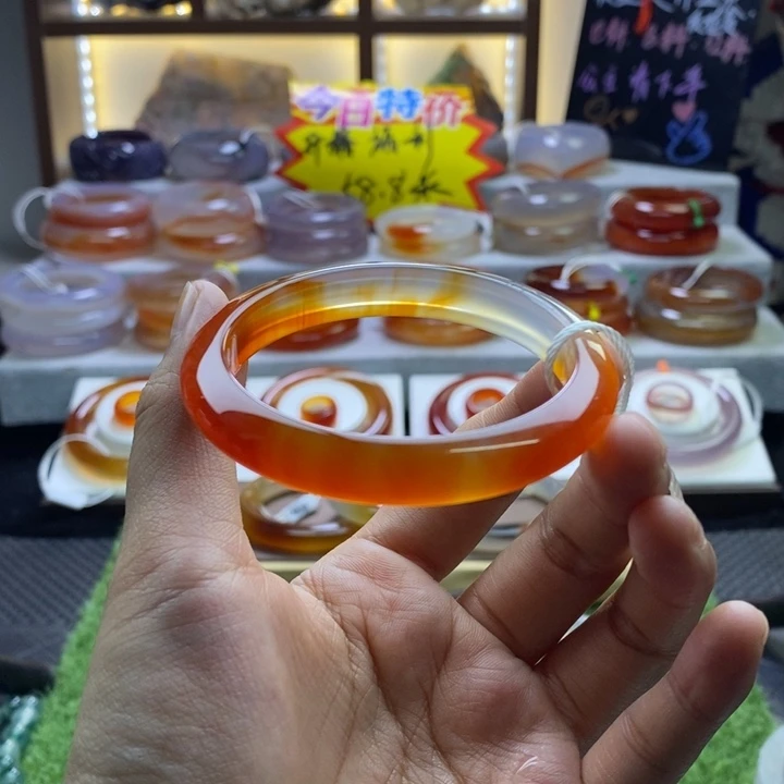 手镯玛瑙/玉髓未镶嵌