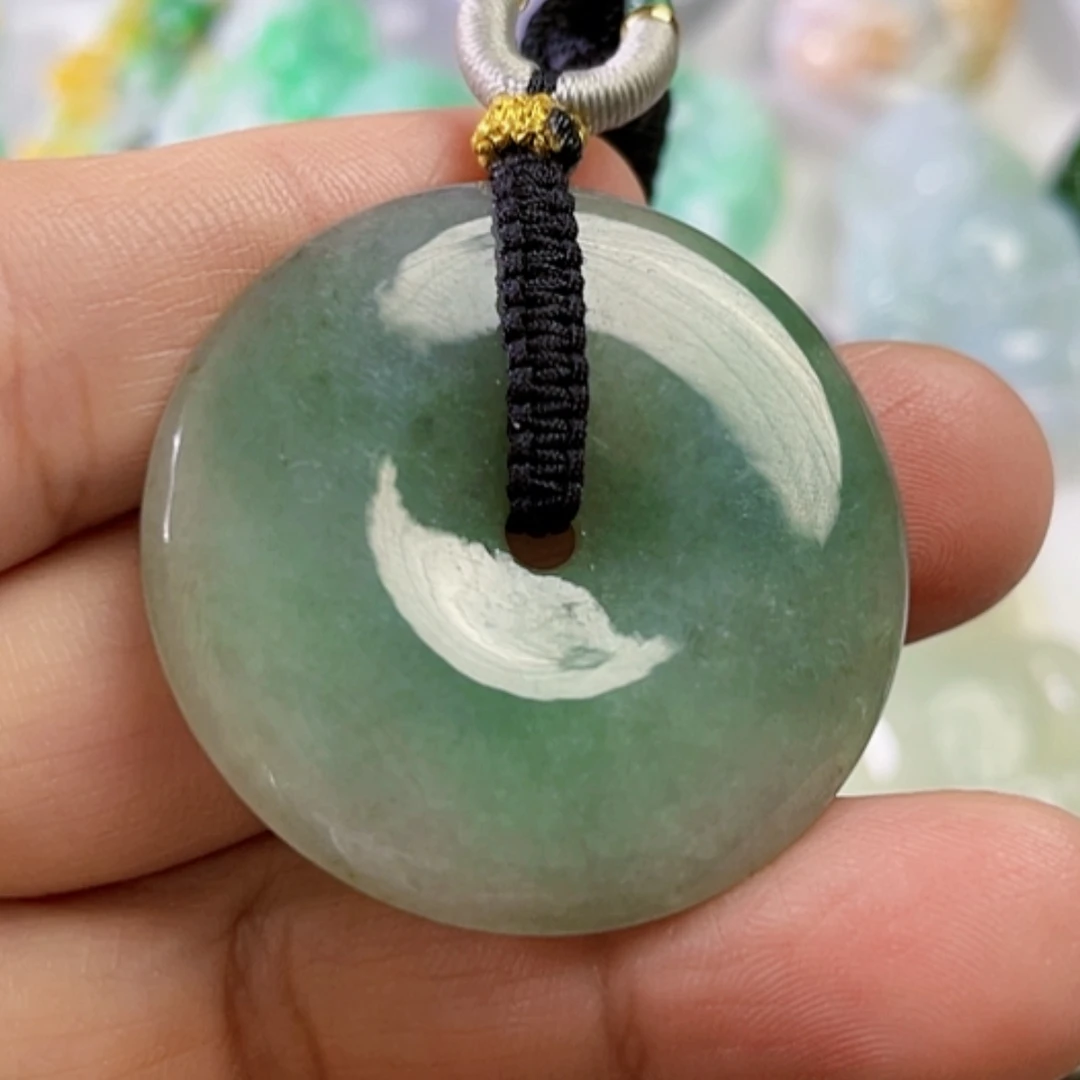【闪购商品】翡翠颈饰未镶嵌大**疆天然翡翠吊坠